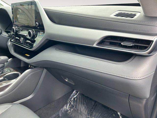 2023 Toyota HIGHLANDER Platinum 1 OWNER