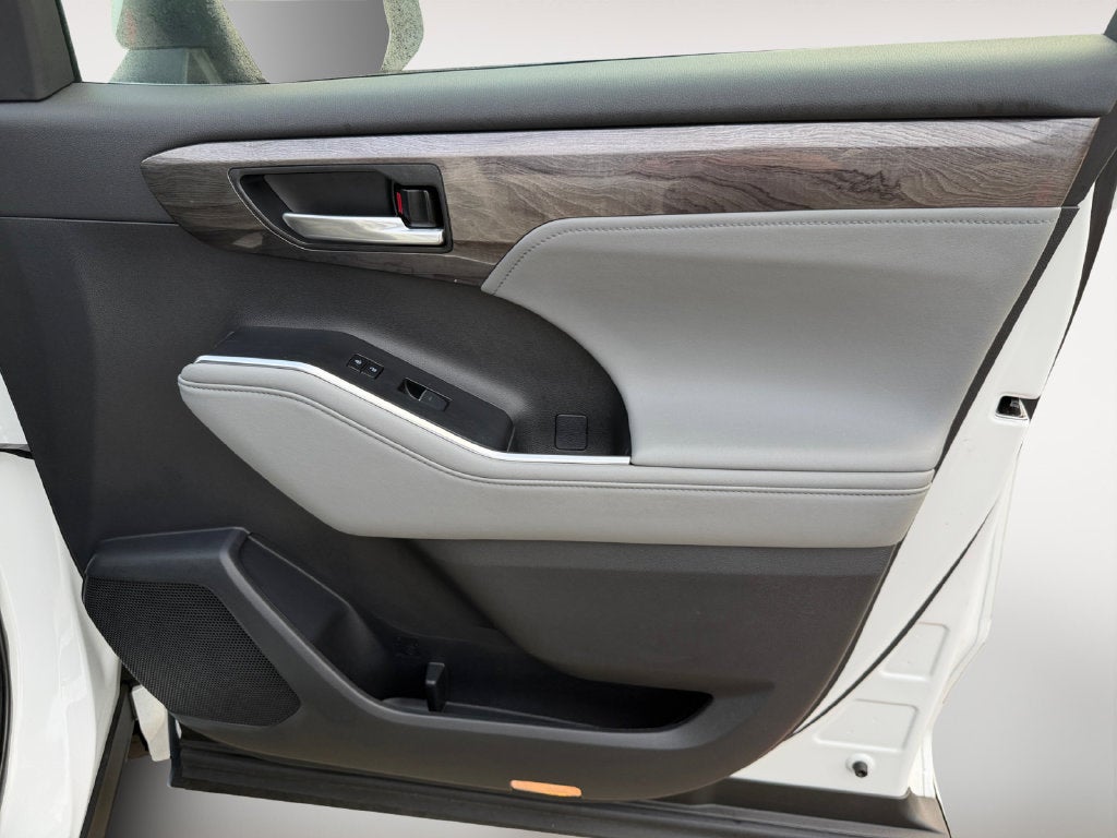 2024 Toyota Highlander Limited
