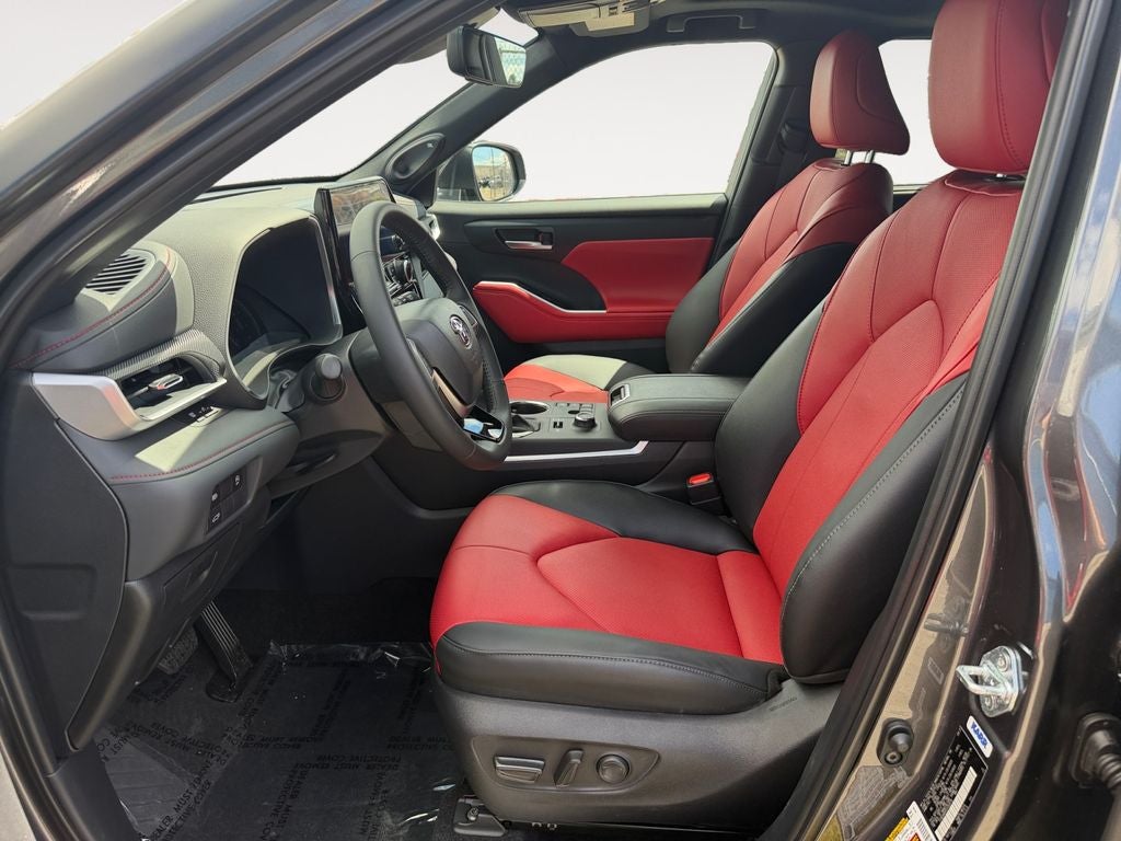 2025 Toyota Highlander XSE