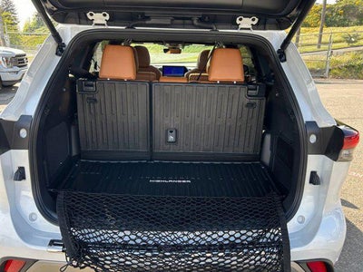 2025 Toyota HIGHLANDER Platinum