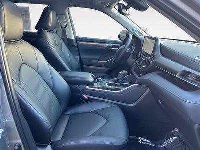 2025 Toyota HIGHLANDER Limited