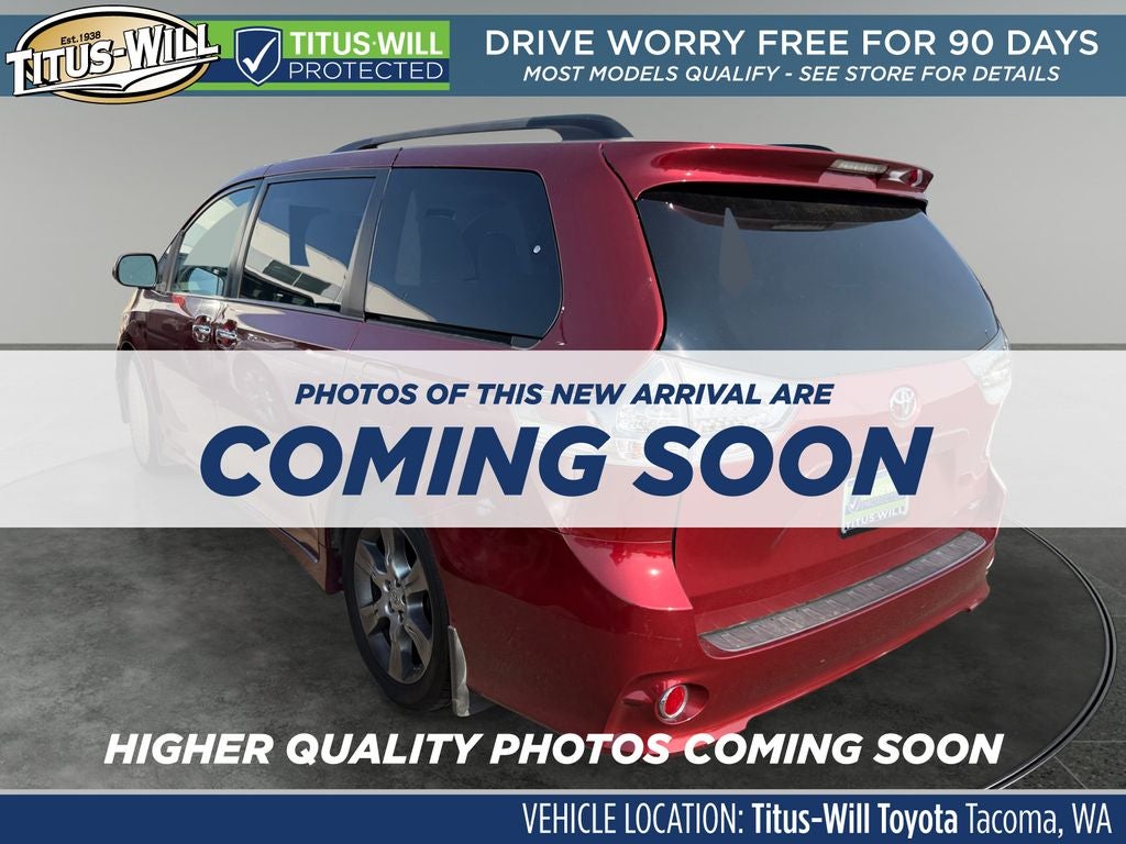 2013 Toyota Sienna SE 8 Passenger