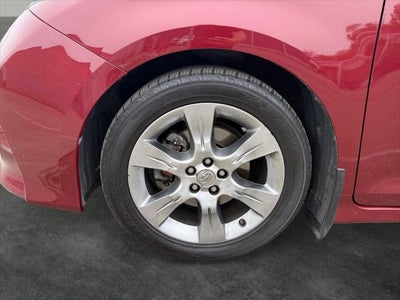 2013 Toyota Sienna SE 8 Passenger