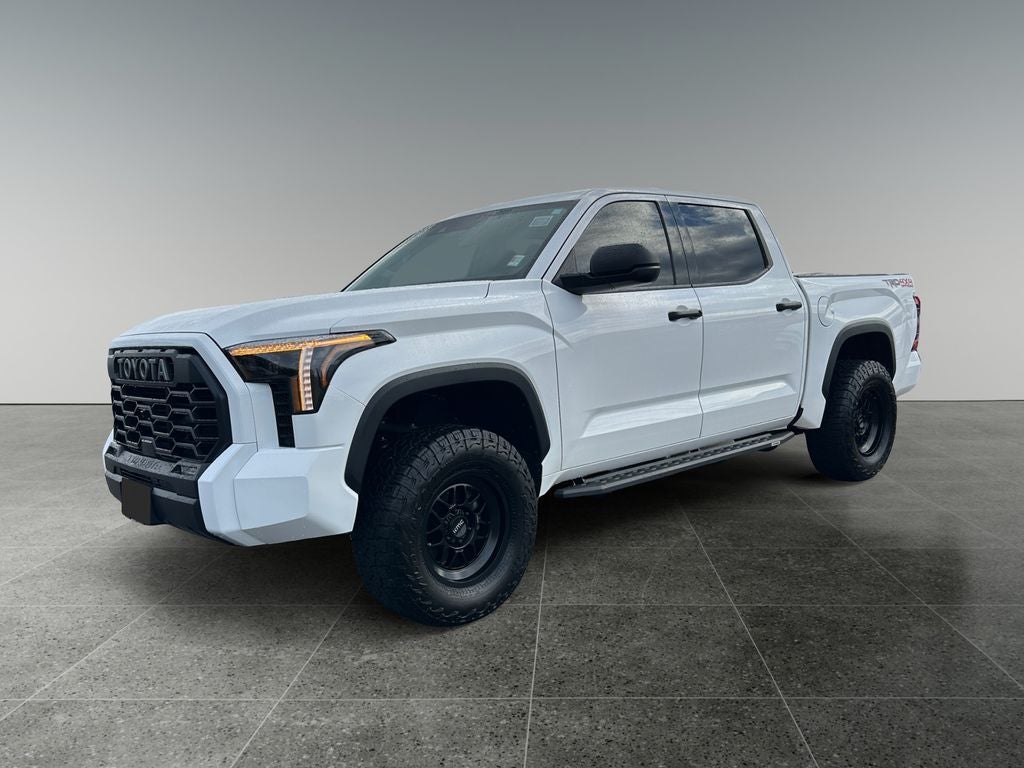 2023 Toyota Tundra SR5 LIFTED WITH WHEELS AND TIRES