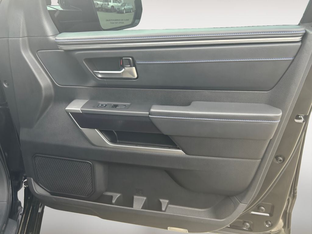 2023 Toyota Tundra i-FORCE MAX Platinum