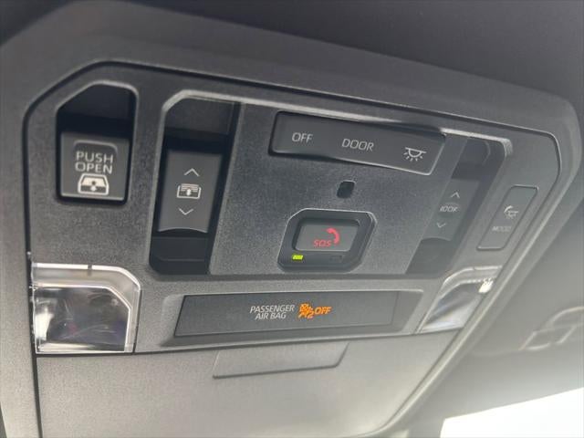 2023 Toyota Tundra i-FORCE MAX Platinum
