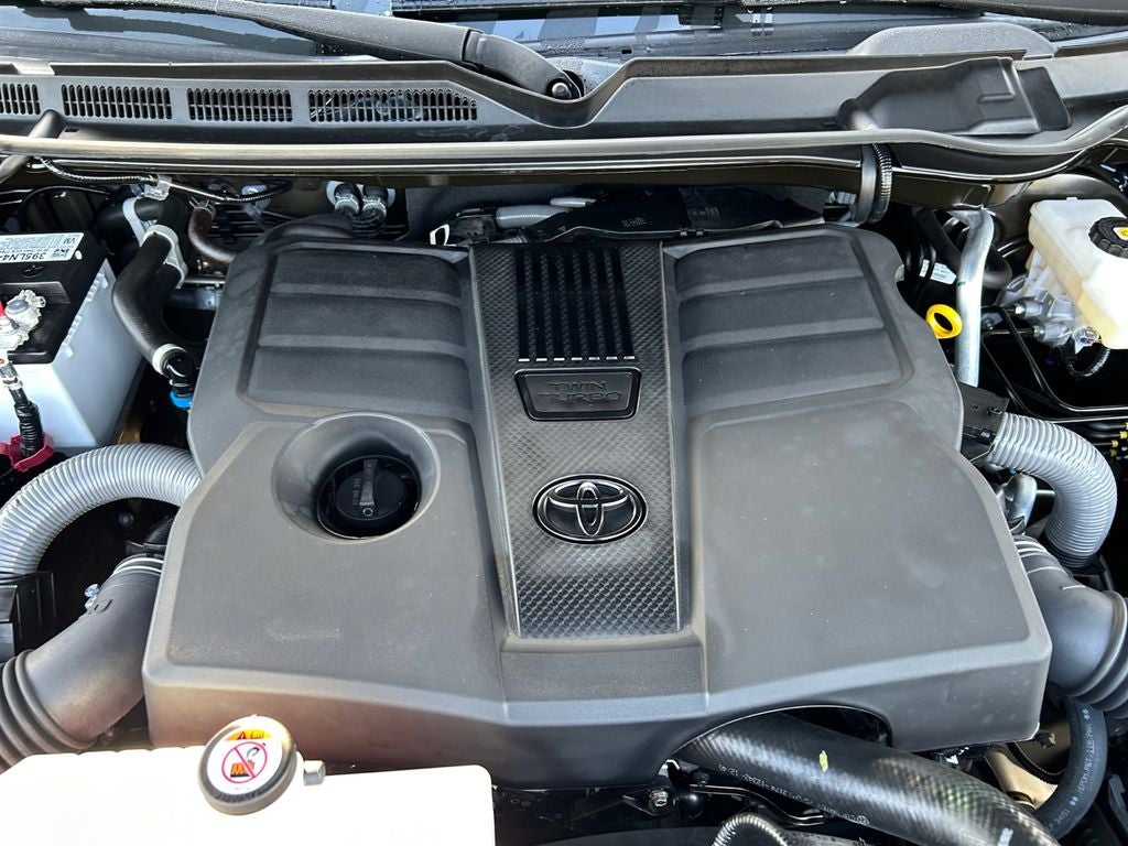2025 Toyota TUNDRA 4X4 Platinum LIFTED