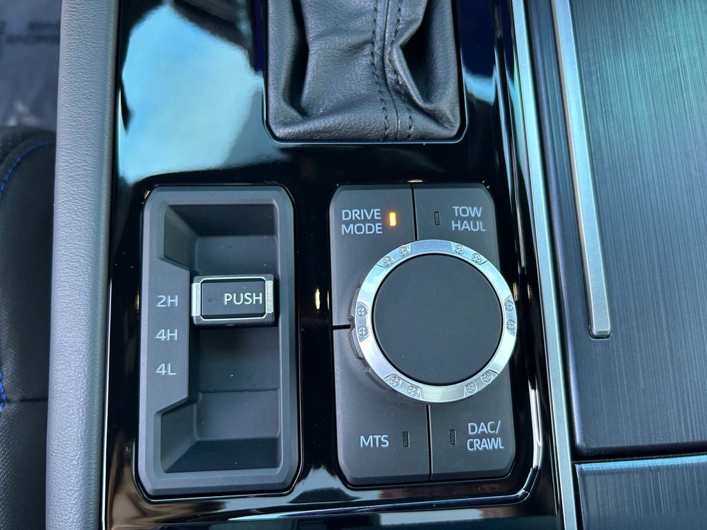 2025 Toyota TUNDRA 4X4 Platinum LIFTED