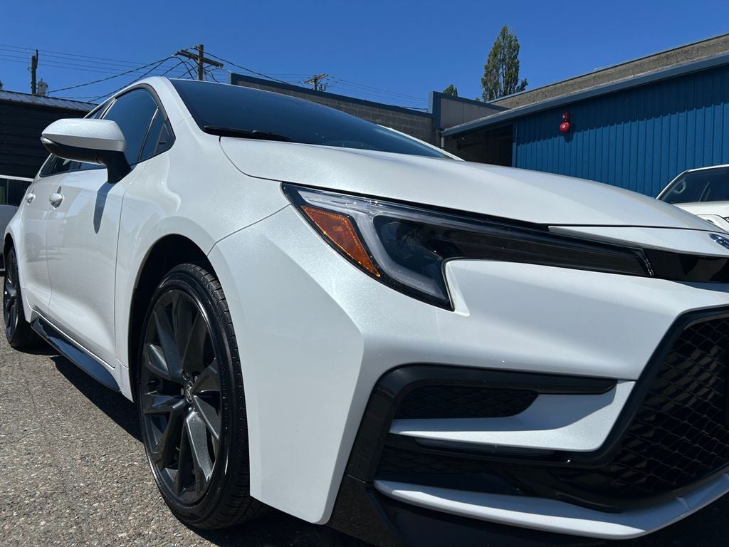 2025 Toyota COROLLA SE