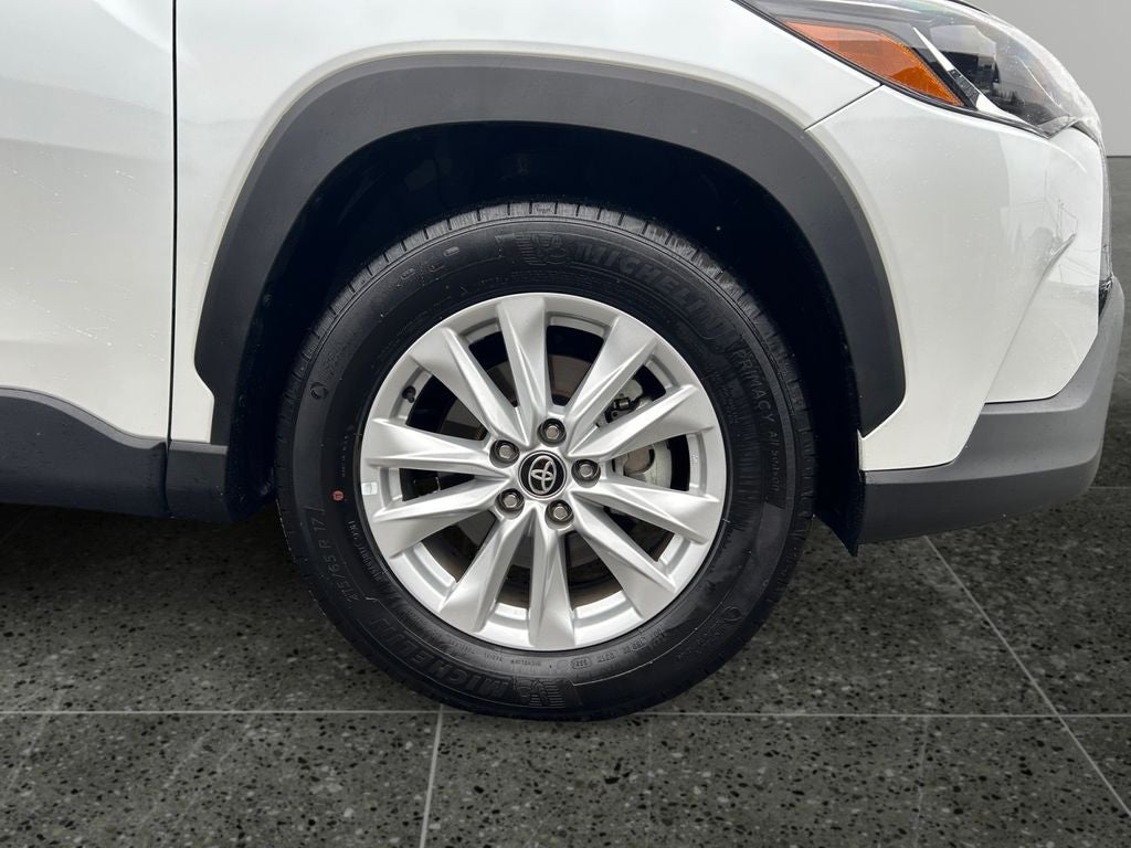2024 Toyota Corolla Cross LE