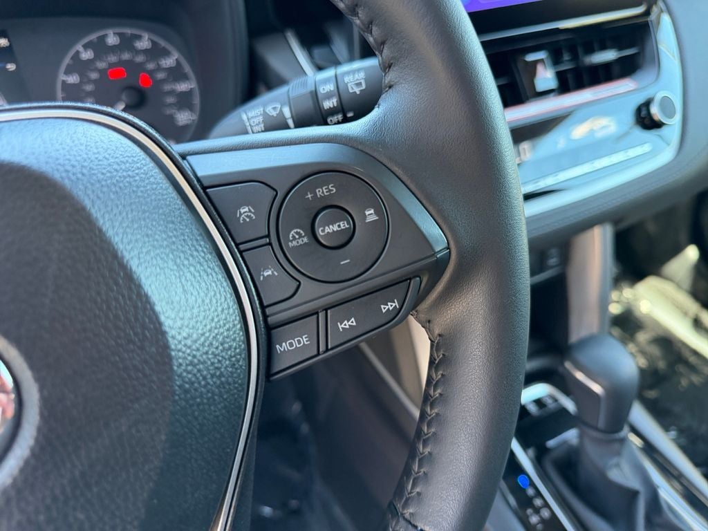 2025 Toyota Corolla Cross LE