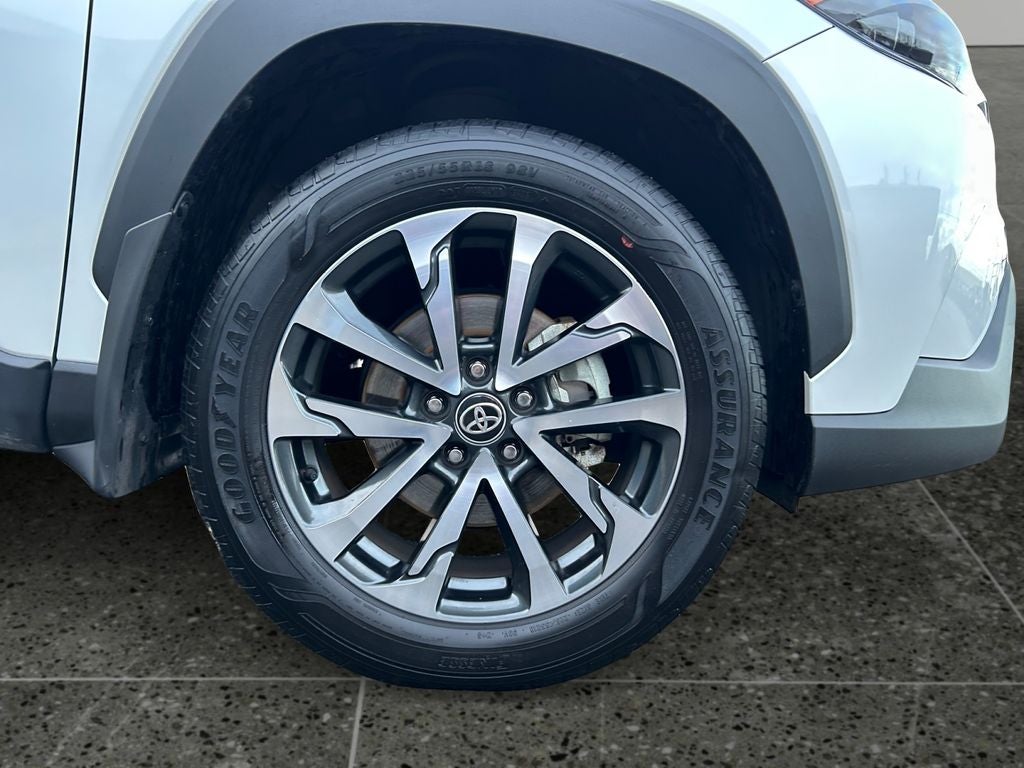 2023 Toyota Corolla Cross XLE