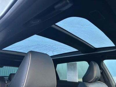 2025 Toyota Crown Signia Limited