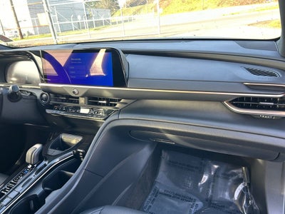 2025 Toyota Crown Signia XLE