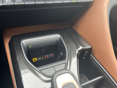 2025 Toyota CROWN SIGNIA XLE