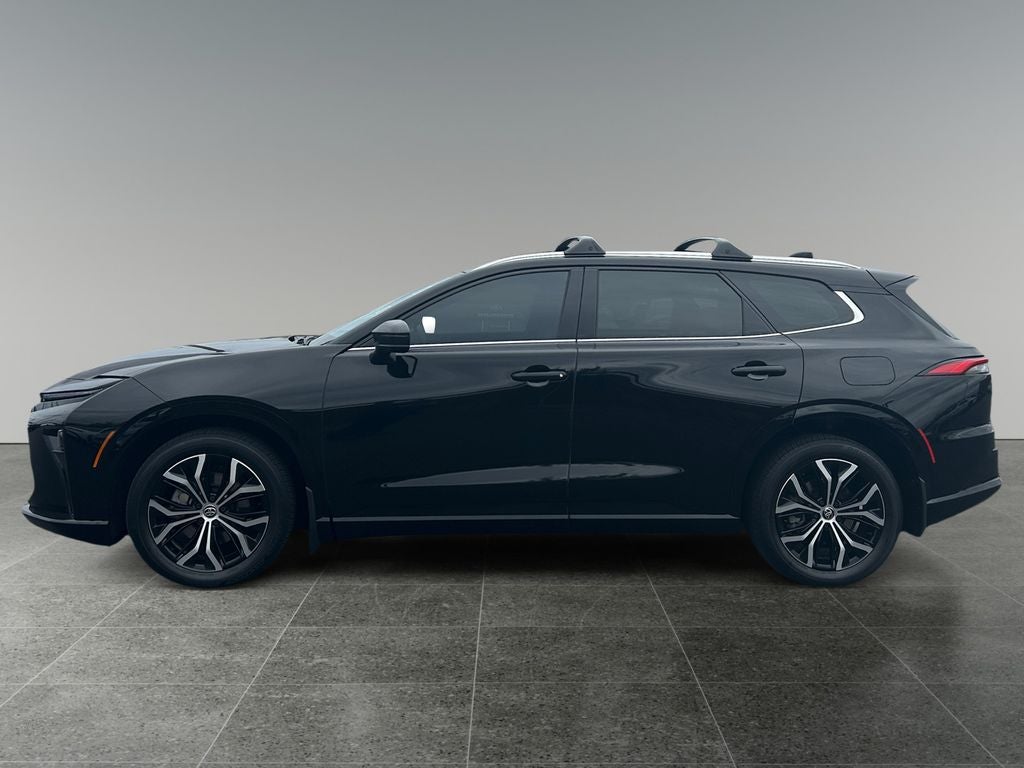 2025 Toyota CROWN SIGNIA XLE