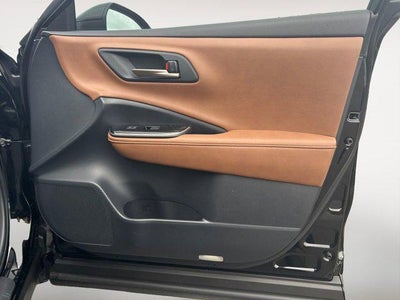 2025 Toyota CROWN SIGNIA XLE