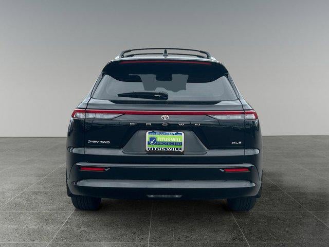 2025 Toyota CROWN SIGNIA XLE