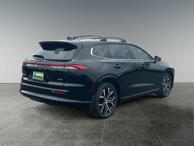 2025 Toyota CROWN SIGNIA XLE