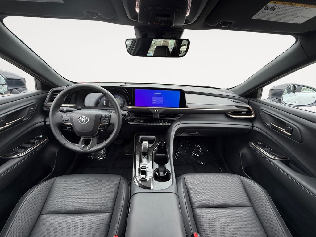 2025 Toyota Crown Signia XLE