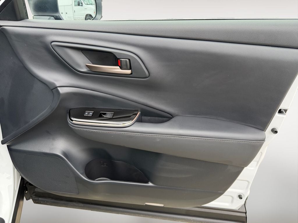 2025 Toyota Crown Signia XLE