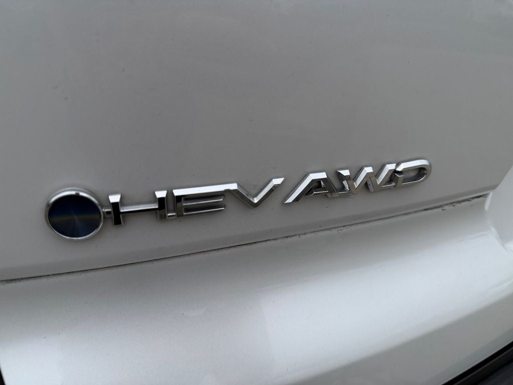 2025 Toyota Crown Signia XLE