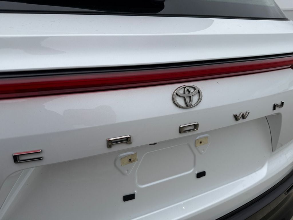 2025 Toyota Crown Signia XLE