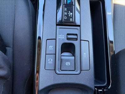 2025 Toyota Prius LE