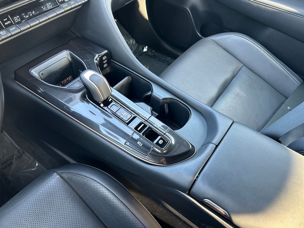 2025 Toyota Crown Platinum