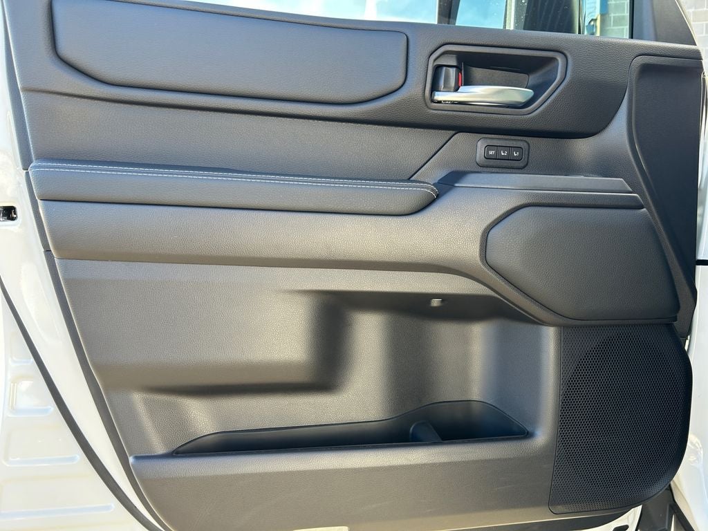 2025 Toyota Land Cruiser PREMIUM