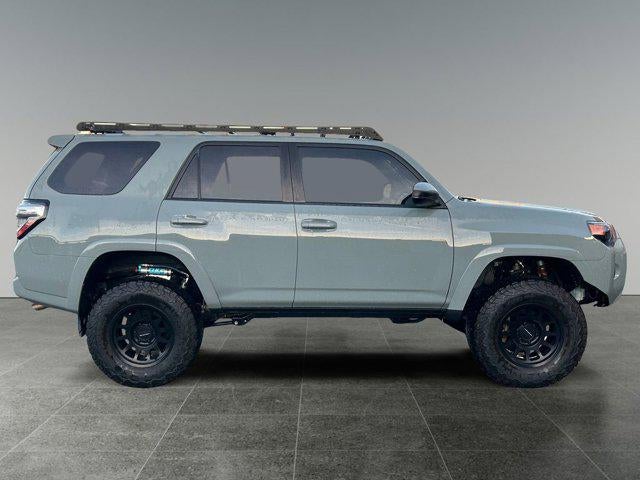 2022 Toyota 4RUNNER Trail
