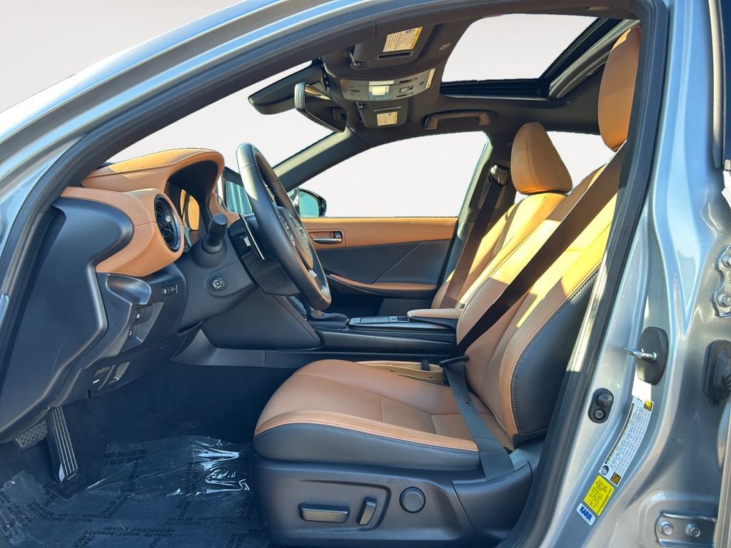 2023 Lexus IS 300 300