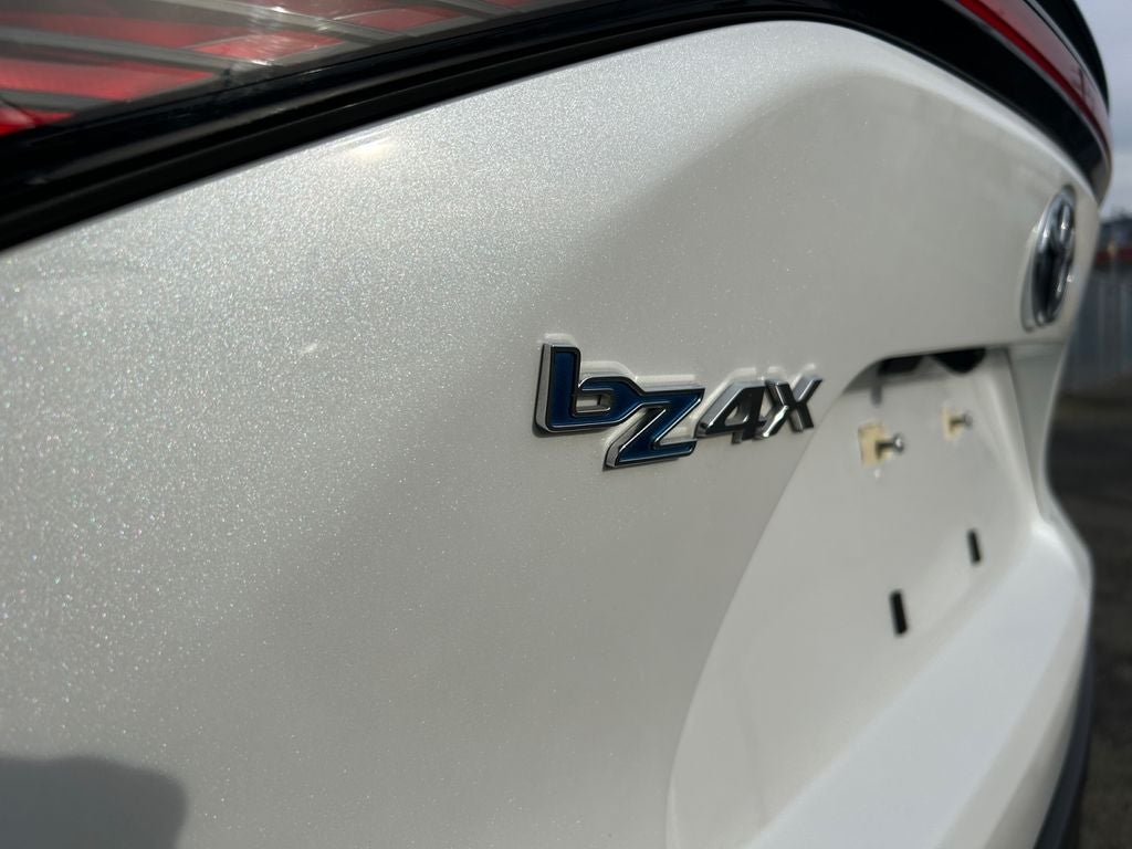 2024 Toyota bZ4X XLE