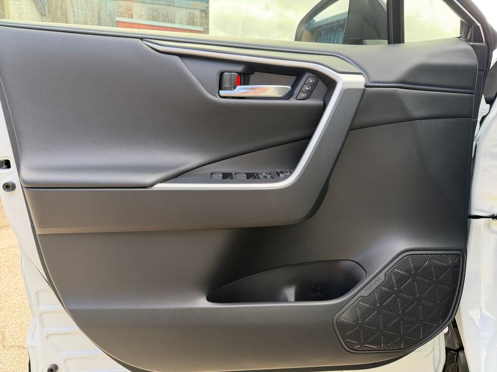 2025 Toyota RAV4 Hybrid XSE