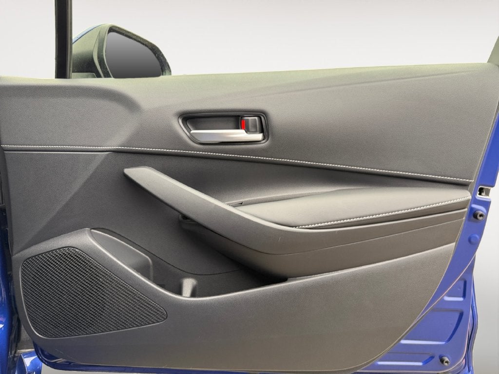 2025 Toyota Corolla Hatchback SE