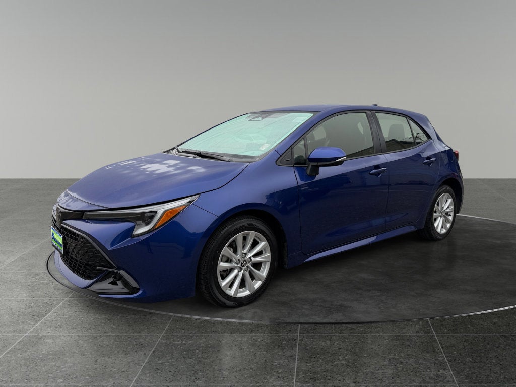 2025 Toyota Corolla Hatchback SE