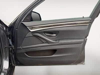 2012 BMW 5 Series 550i