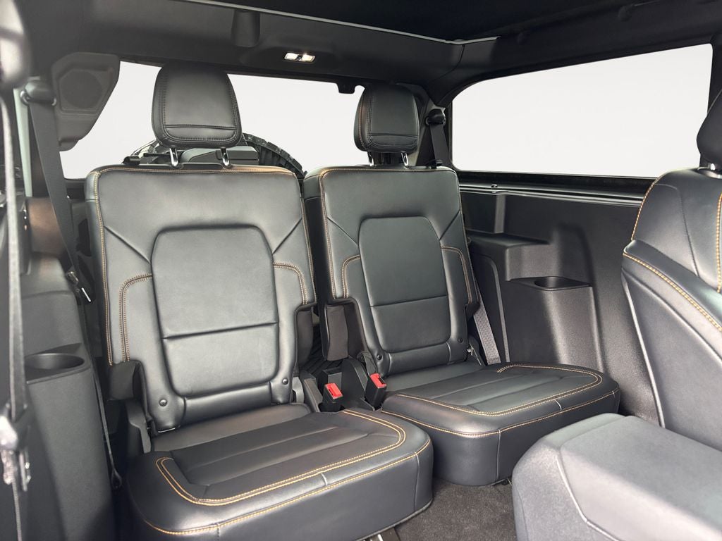 2023 Ford Bronco Badlands Lifted w/ Wheel & Tire Package