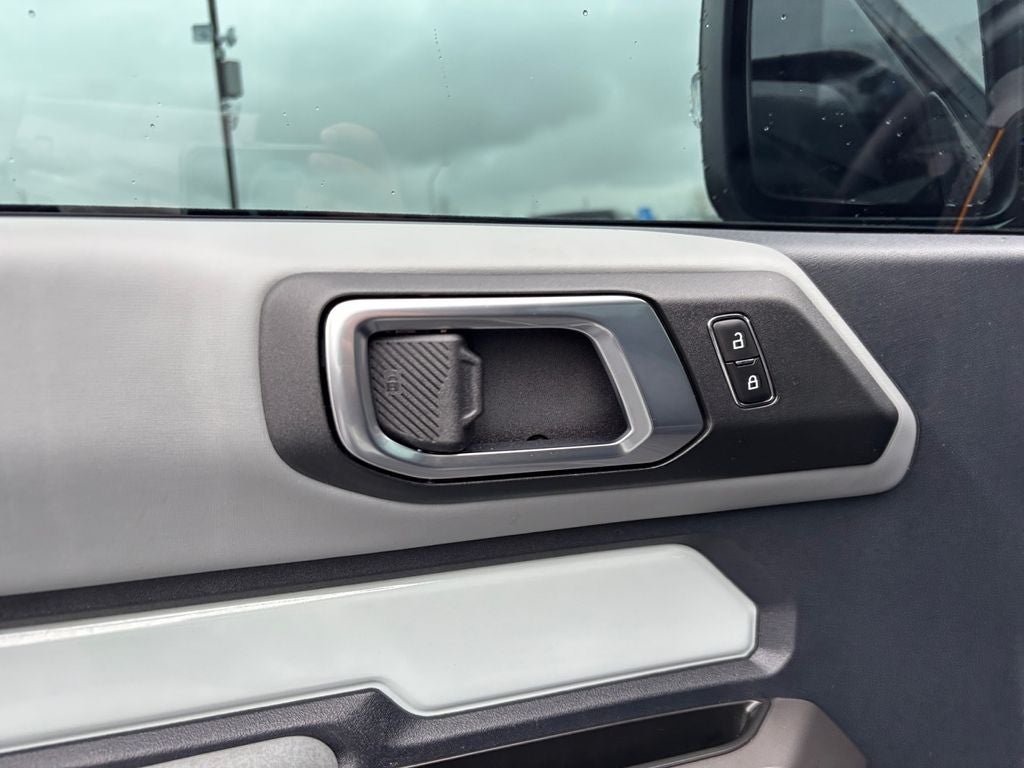 2023 Ford Bronco Badlands Lifted w/ Wheel & Tire Package