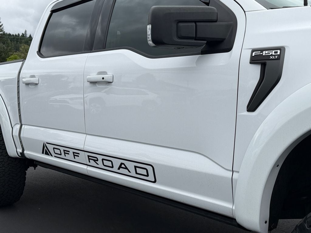 2021 Ford F-150 XLT Lifted w/ Wheel & Tire Package