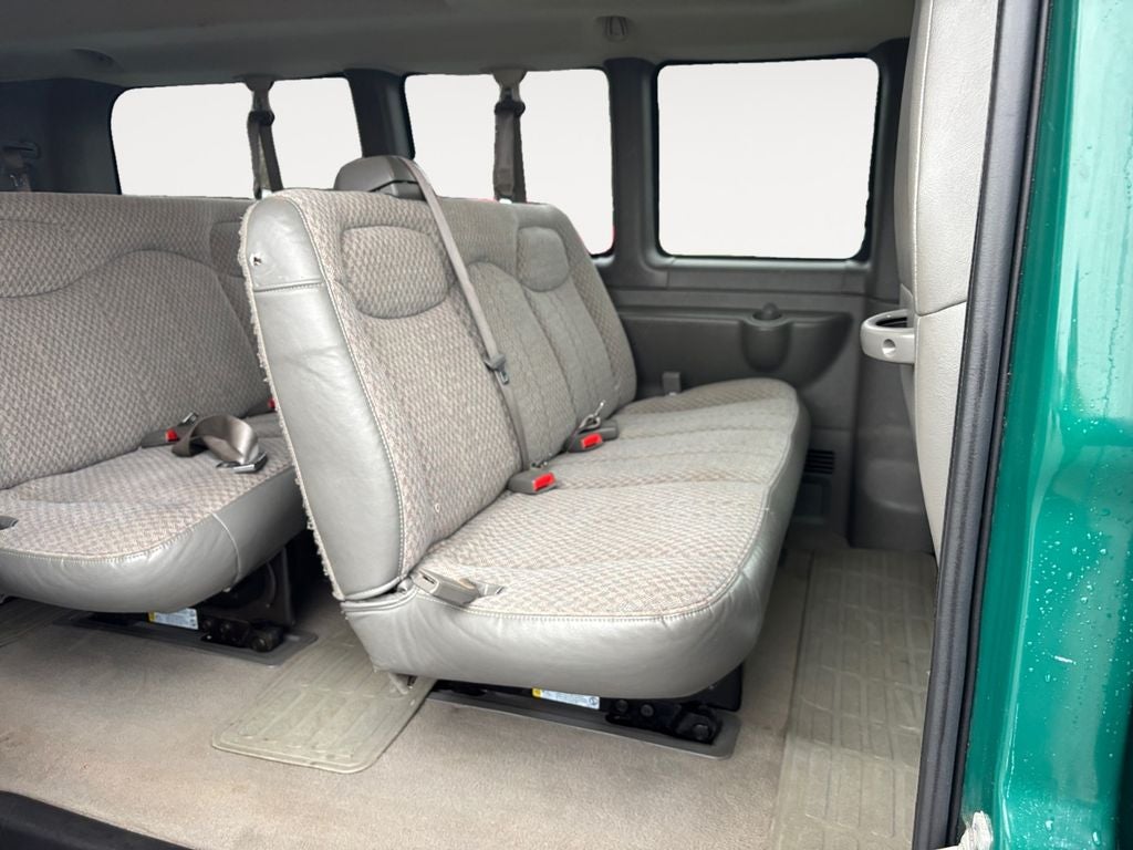 2007 Chevrolet Express Van G3500 Base