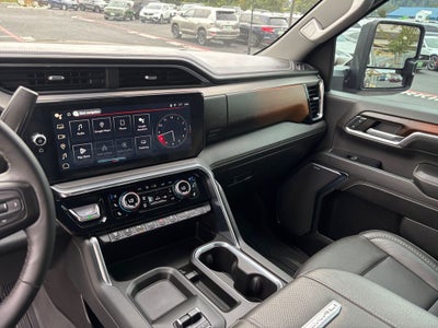 2024 GMC Sierra 2500HD Denali