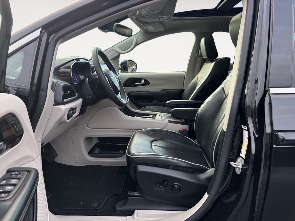 2023 Chrysler Pacifica Hybrid Limited