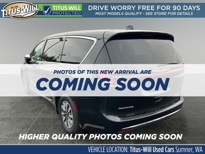 2023 Chrysler Pacifica Hybrid Limited