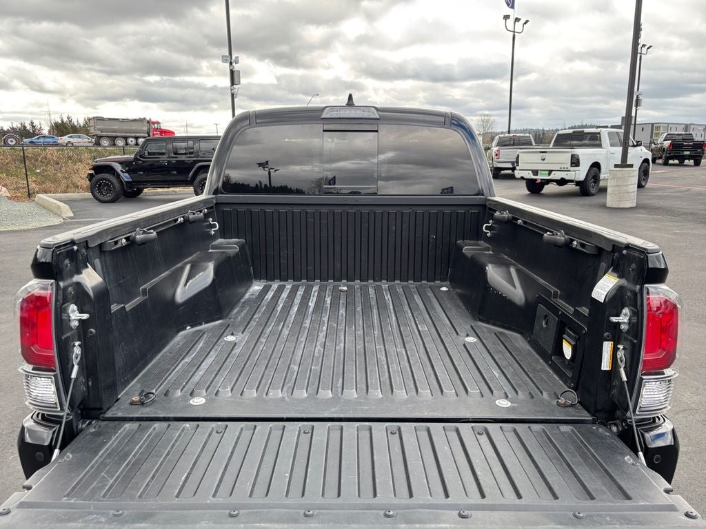 2022 Toyota Tacoma Limited V6