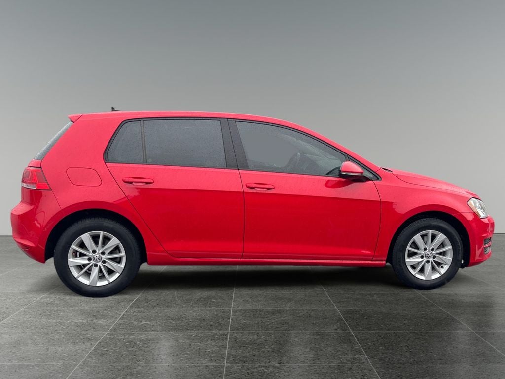 2017 Volkswagen Golf TSI S 4-Door