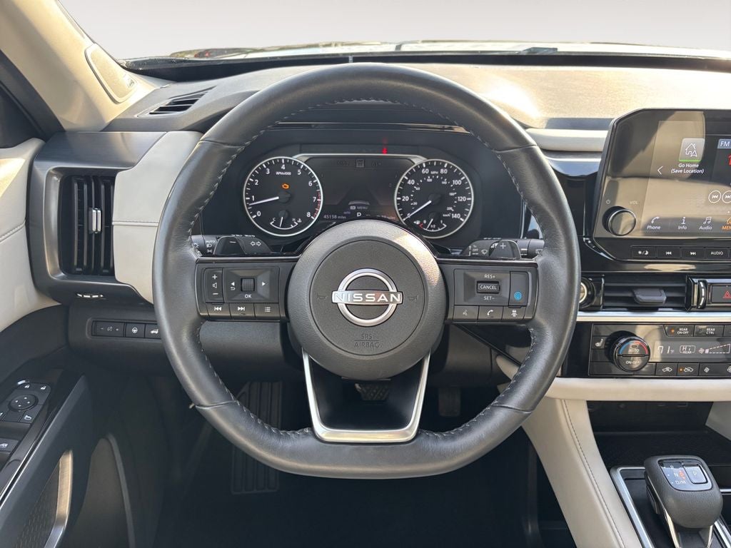 2022 Nissan Pathfinder SL