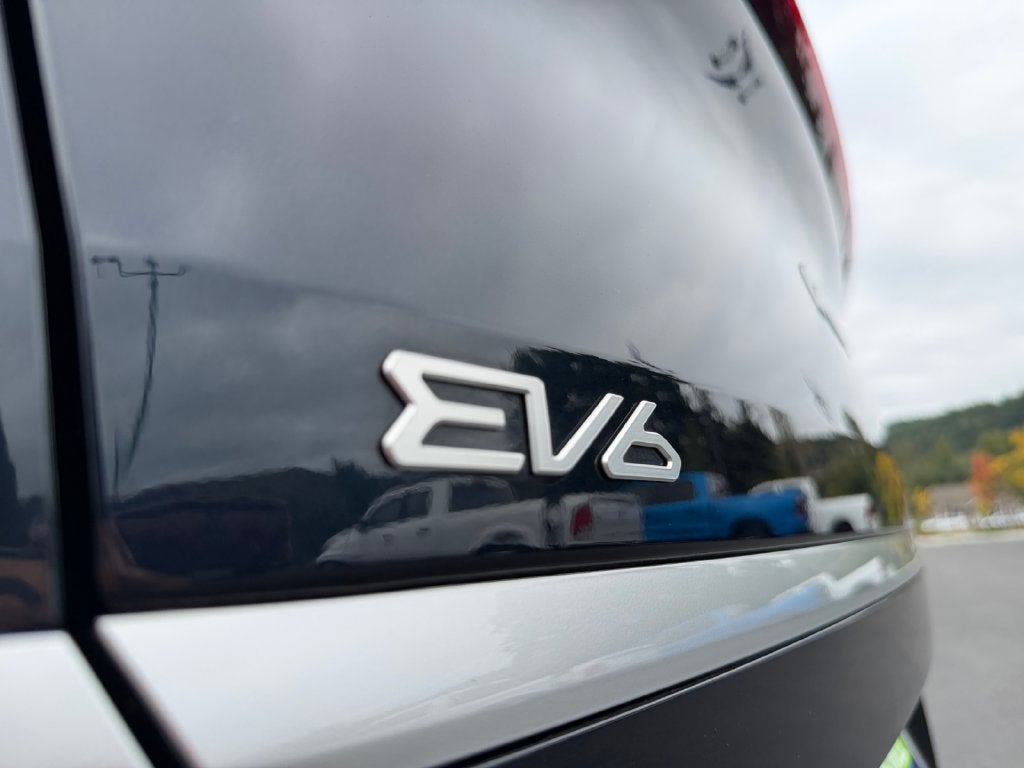 2024 Kia EV6 Light