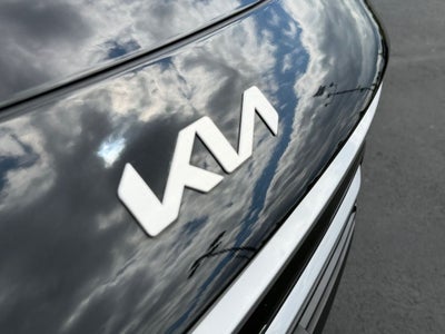 2025 Kia Niro LX