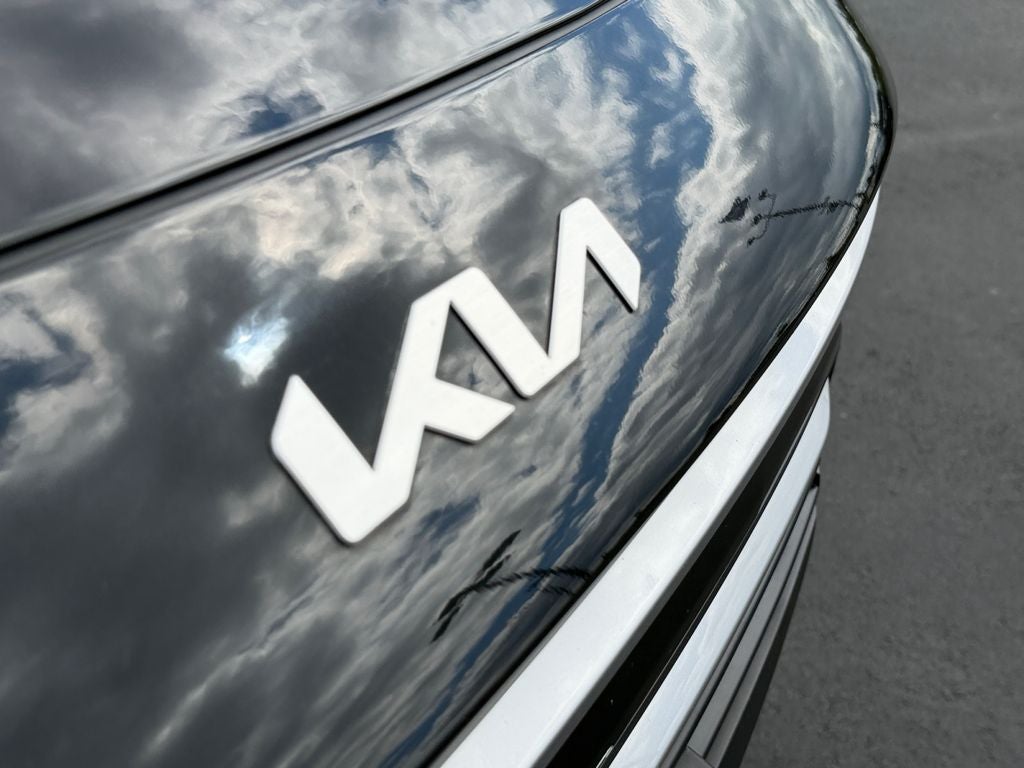 2025 Kia Niro LX
